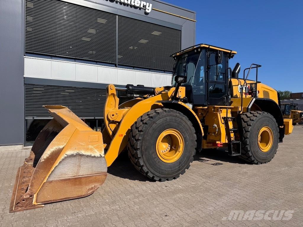 CAT 966 Колесни товарачи