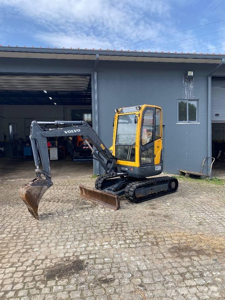Volvo ECR 28 Мини екскаватори < 7 т