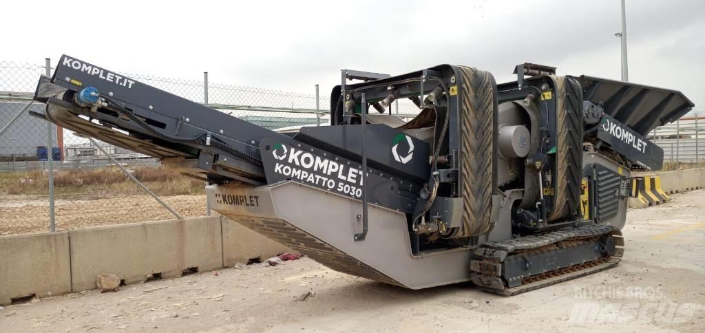 Komplet 5030 Мобилни скрийнери
