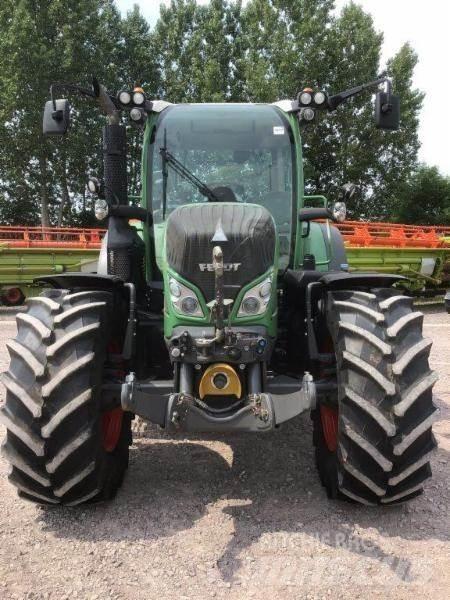 Fendt 516 Vario Трактори