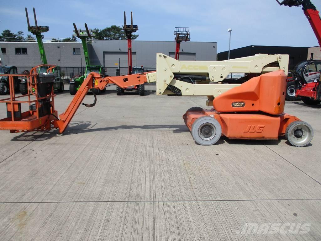 JLG E400 AJPN (745) Компактни самоходни стрелови подемници
