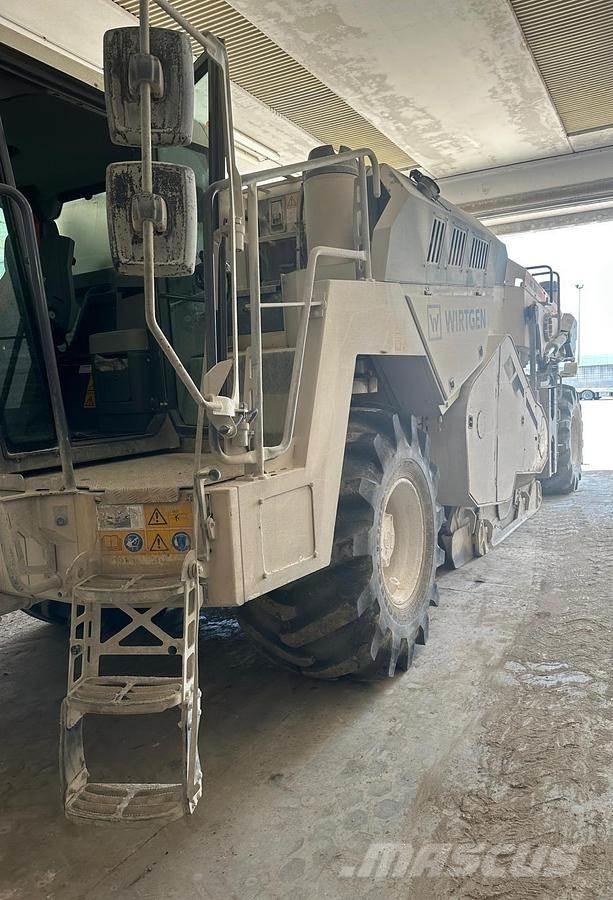 Wirtgen WR250i Рециклатори на асфалт