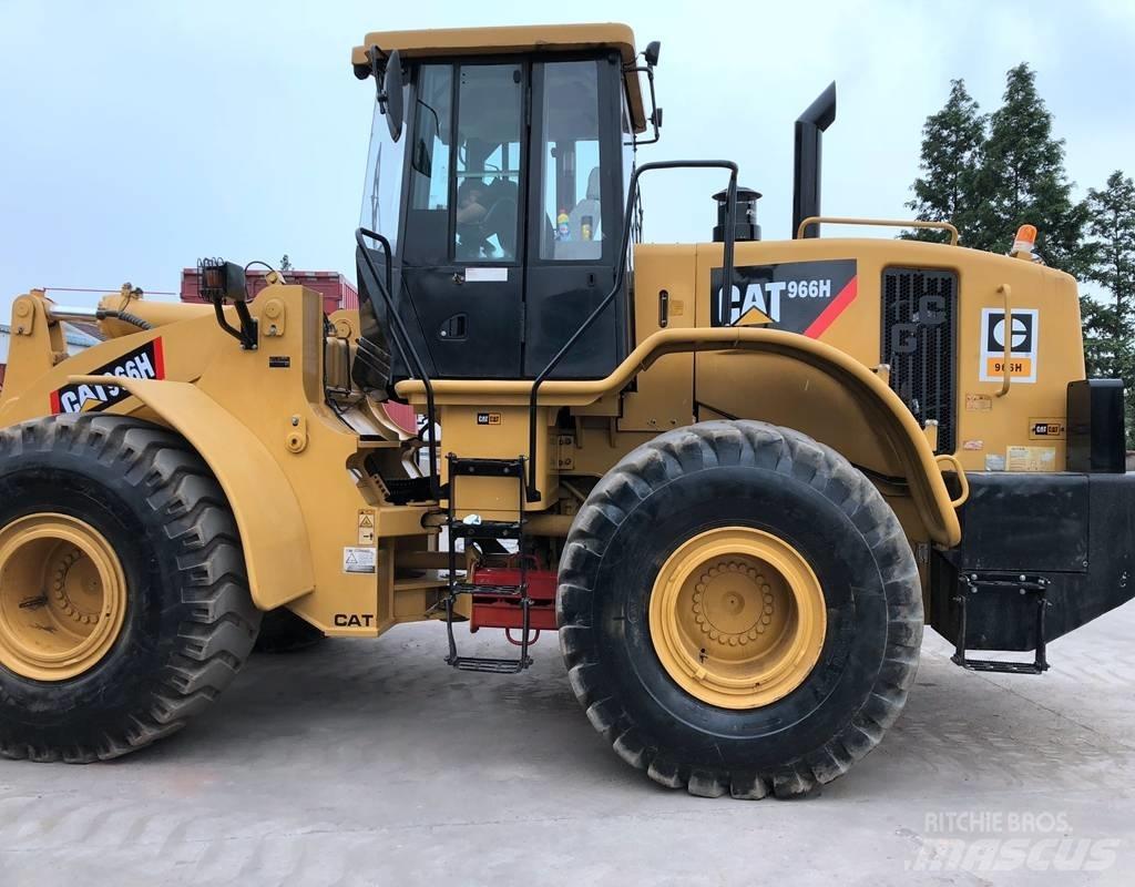 CAT 966H Колесни товарачи