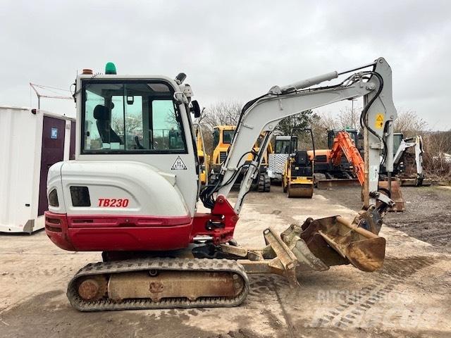 Takeuchi TB 230 Мини екскаватори < 7 т