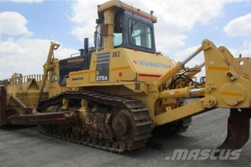 Komatsu D275A-5 Верижни булдозери
