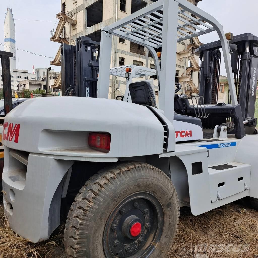 TCM FD 100 Дизелови камиони