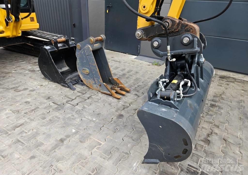 CAT 305 CR Мини екскаватори < 7 т