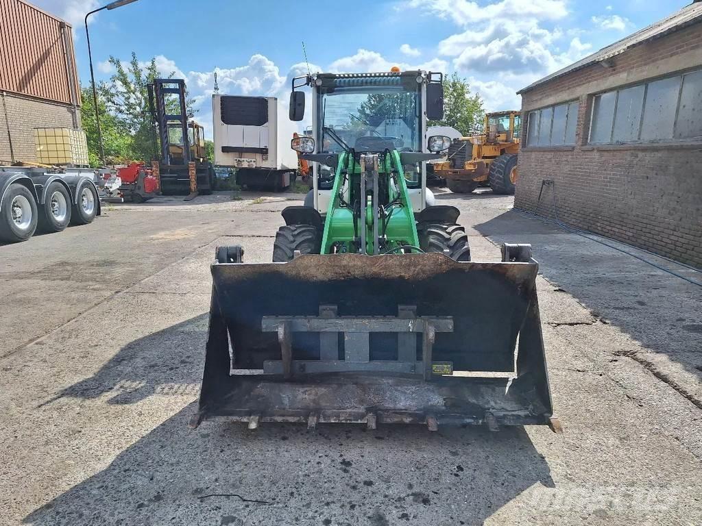 Liebherr L506C Мини товарачи