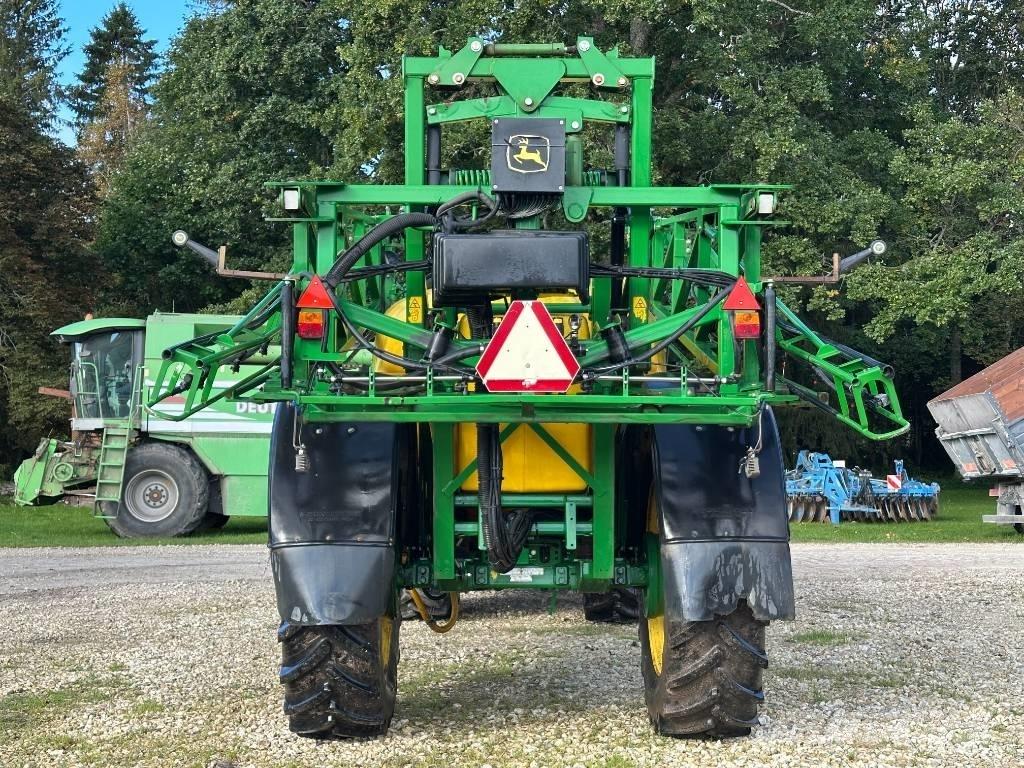 John Deere 740 Прикачни пръскачки
