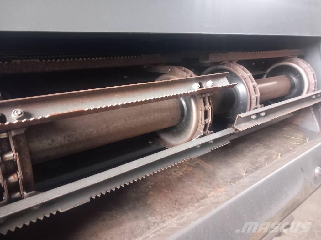 Massey Ferguson 7380 Комбайни