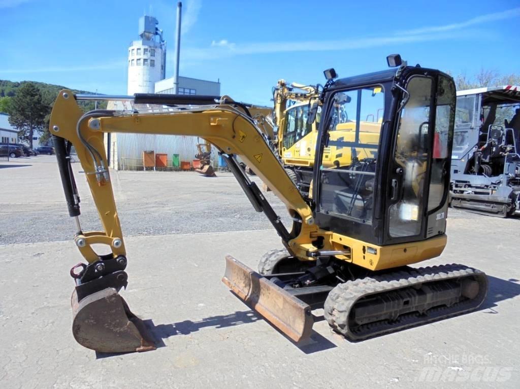 CAT 302.7 D CR Мини екскаватори < 7 т