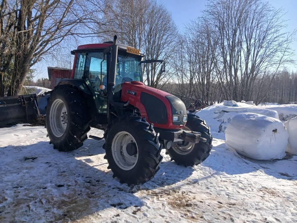 Valtra A 72 Трактори