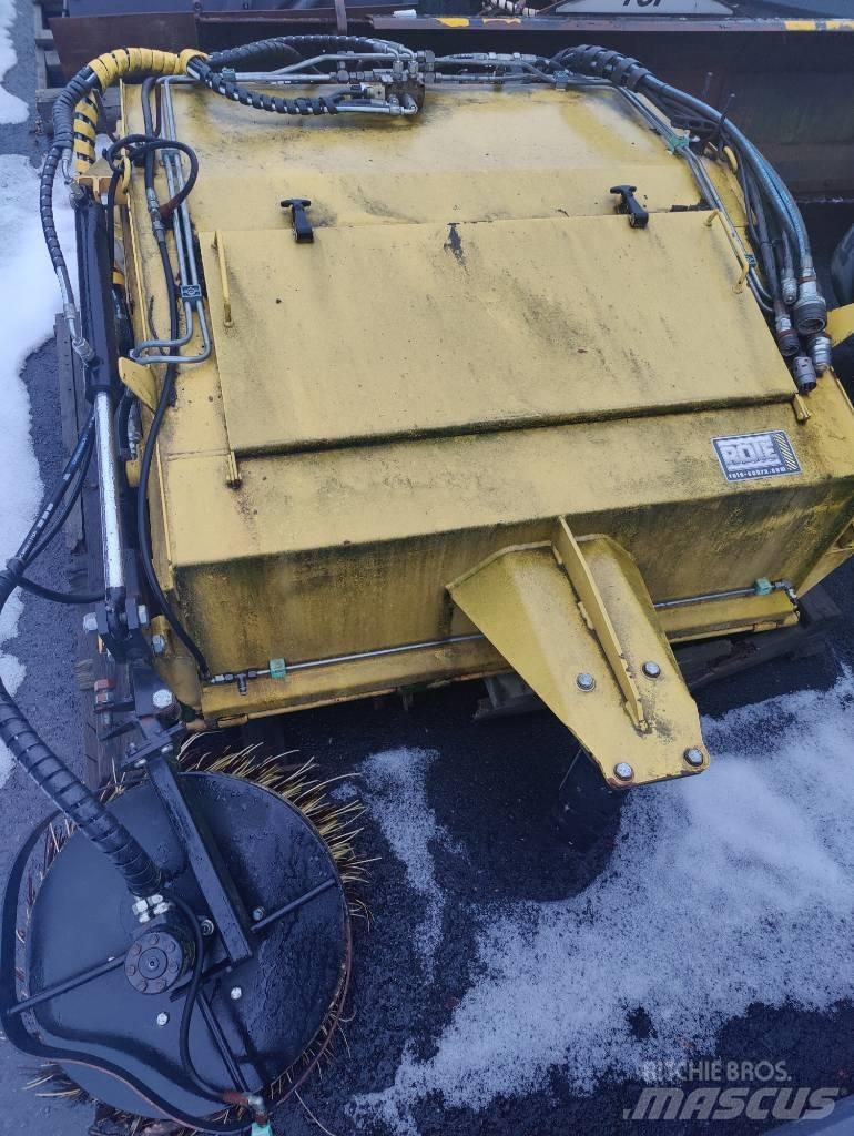 Rote 329/TL Прикачно оборудване за компактен трактор
