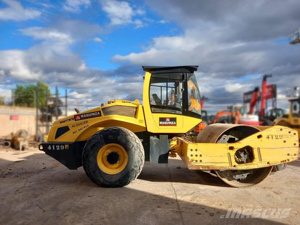 Bomag BW 216 Еднобарабанни ролки
