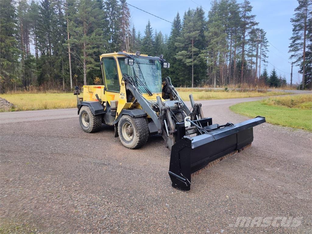 Wille 355 Комунални съоражения