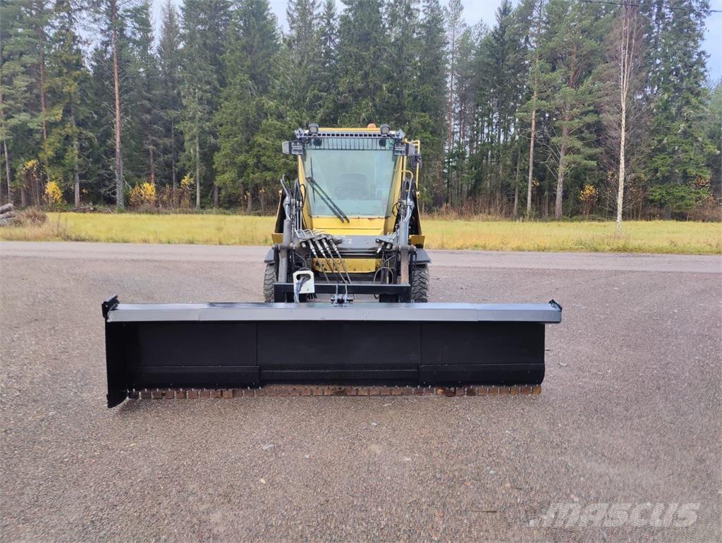 Wille 355 Комунални съоражения