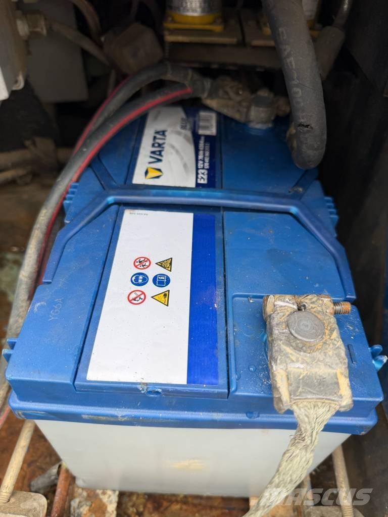 Aichi SR 12 B Телескопични повдигачи
