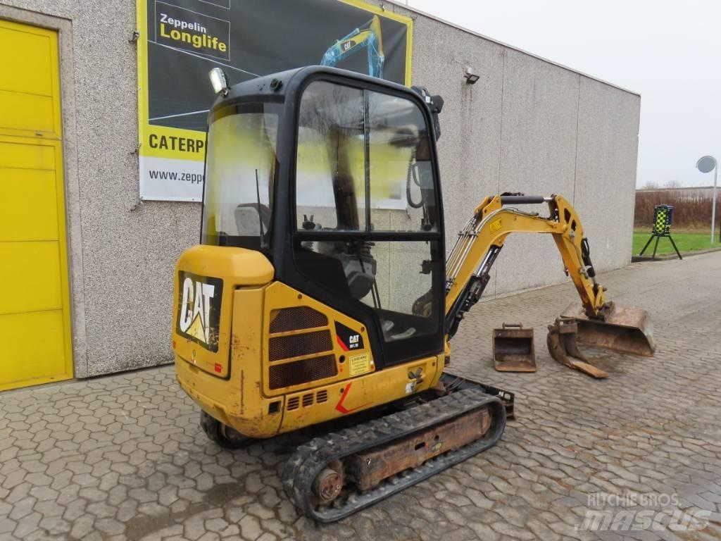 CAT 301.7 D Мини екскаватори < 7 т