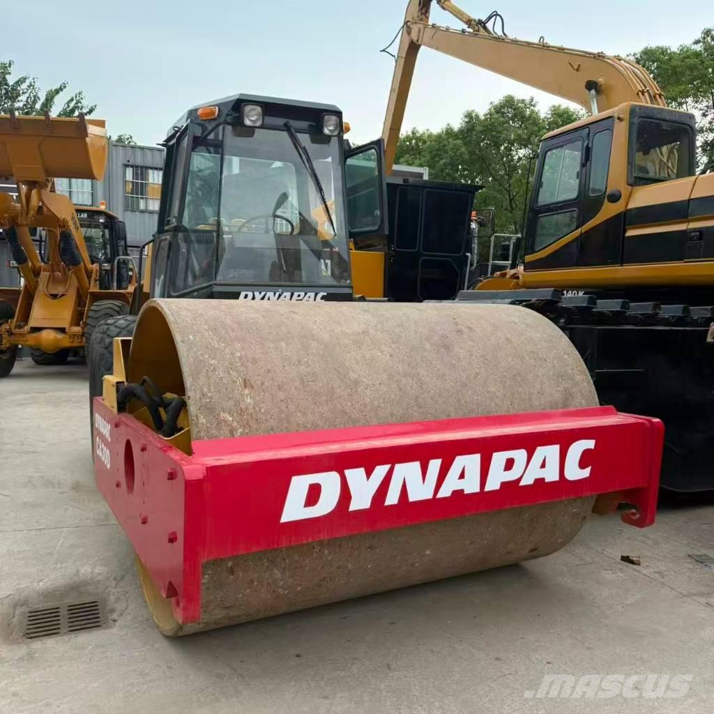 Dynapac CA 30 D Еднобарабанни ролки
