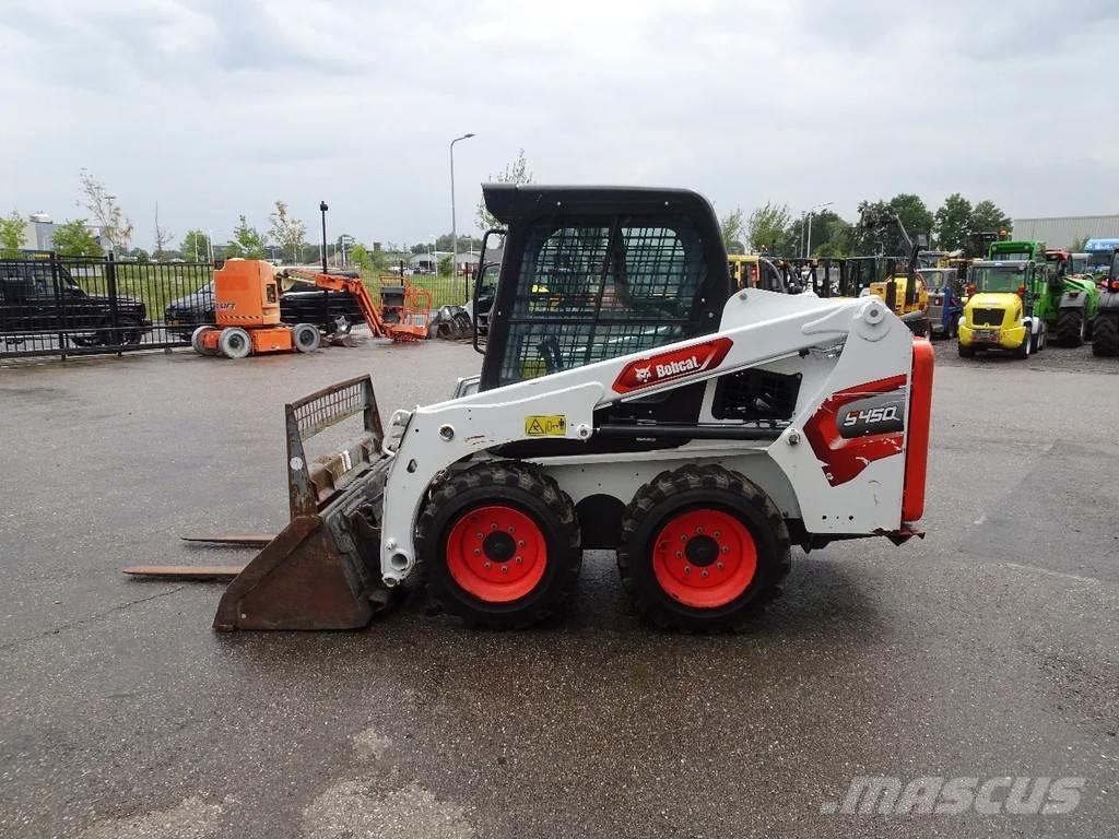 Bobcat S450 Мини товарачи

