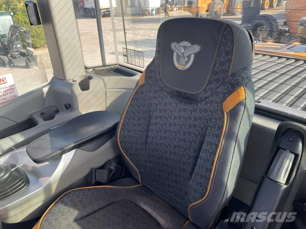 CASE 721G-XT Колесни товарачи
