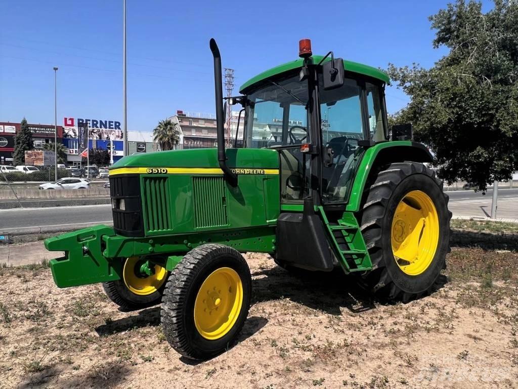 John Deere 6510 Трактори