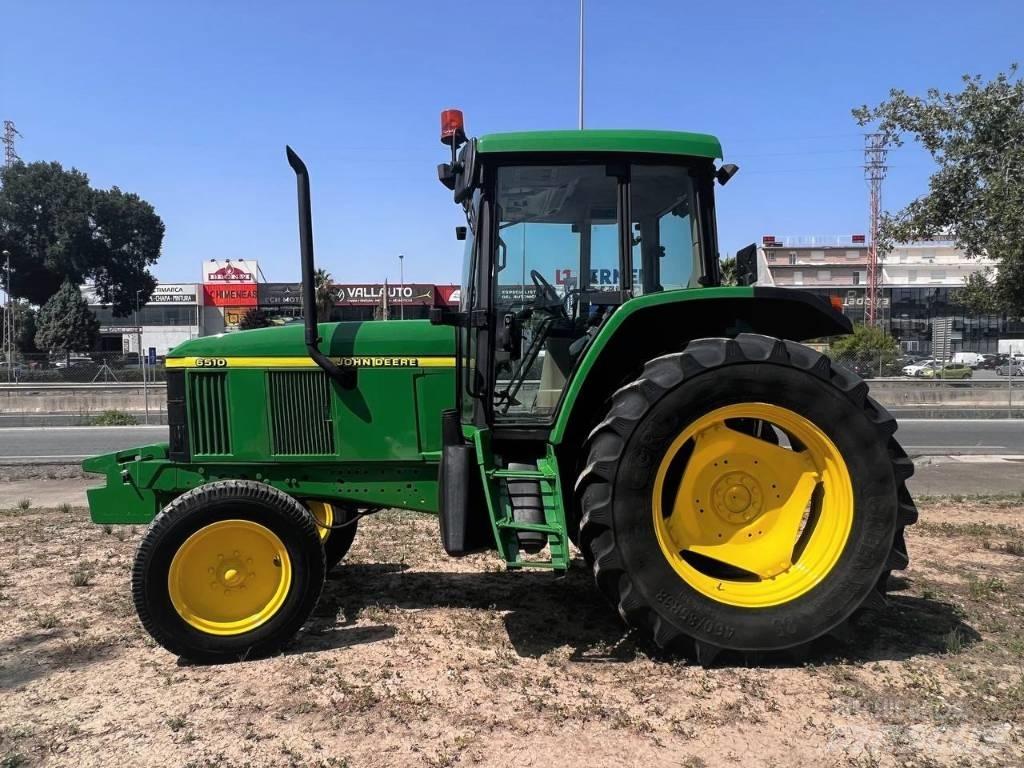 John Deere 6510 Трактори