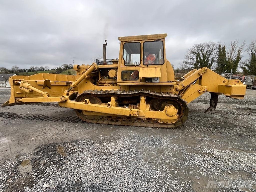 CAT D 7 Верижни булдозери
