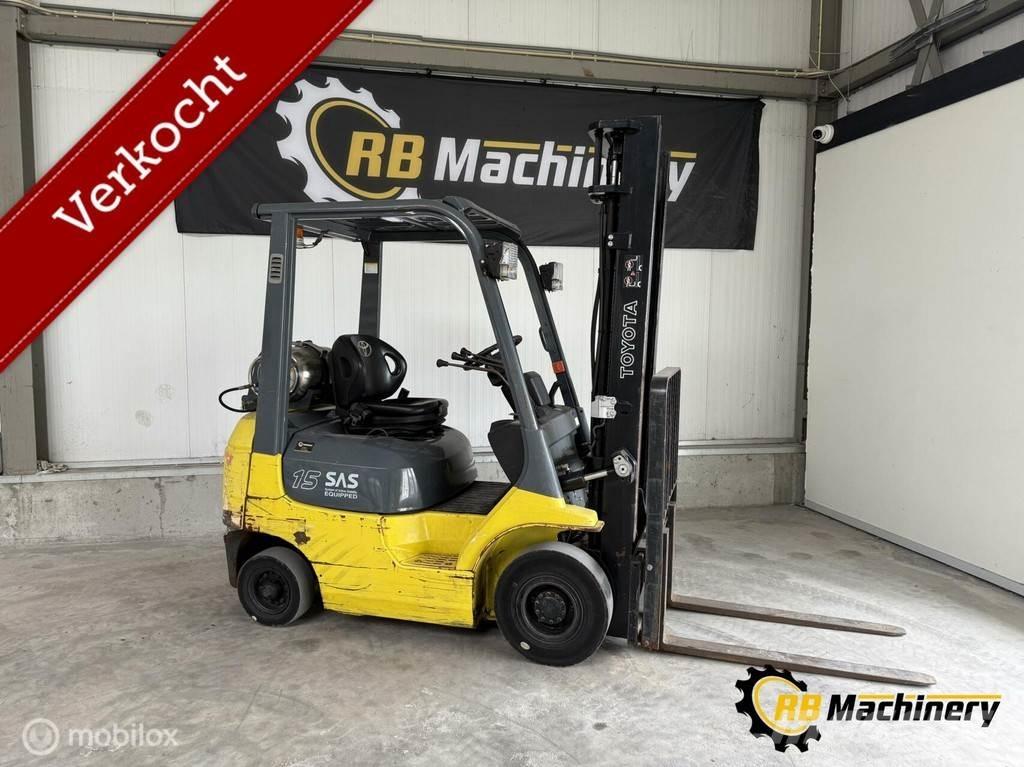 Toyota 42-7FGF15 Вилични кари-повдигачи - други