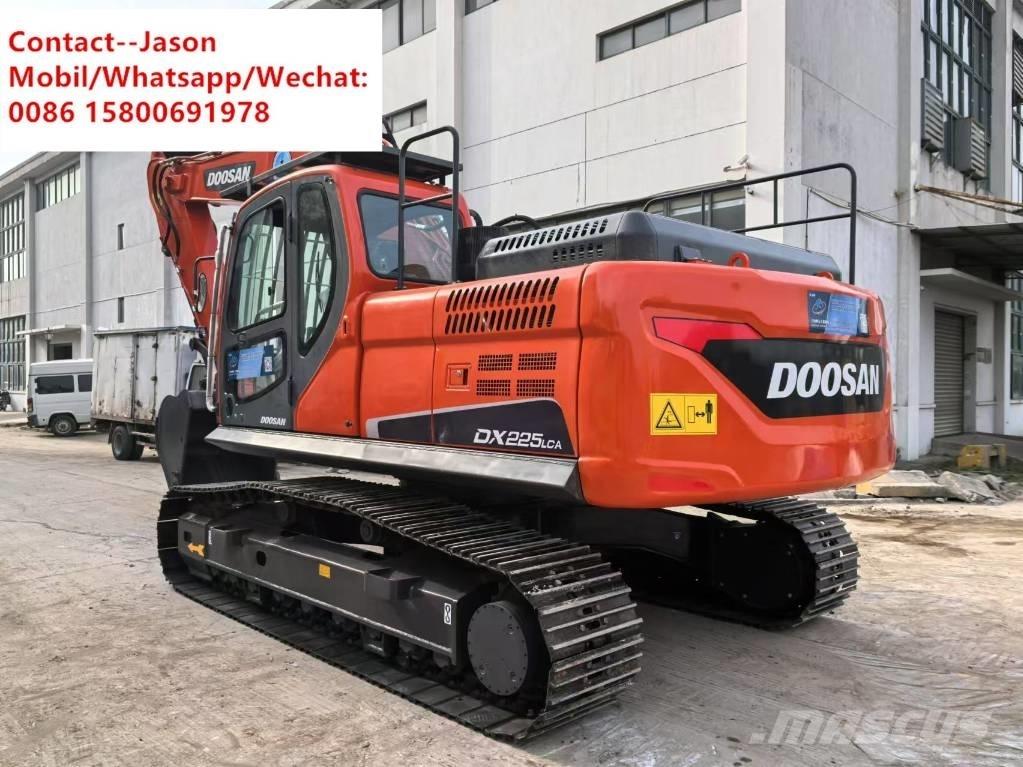 Doosan DX 225 LCA Верижен екскаватор