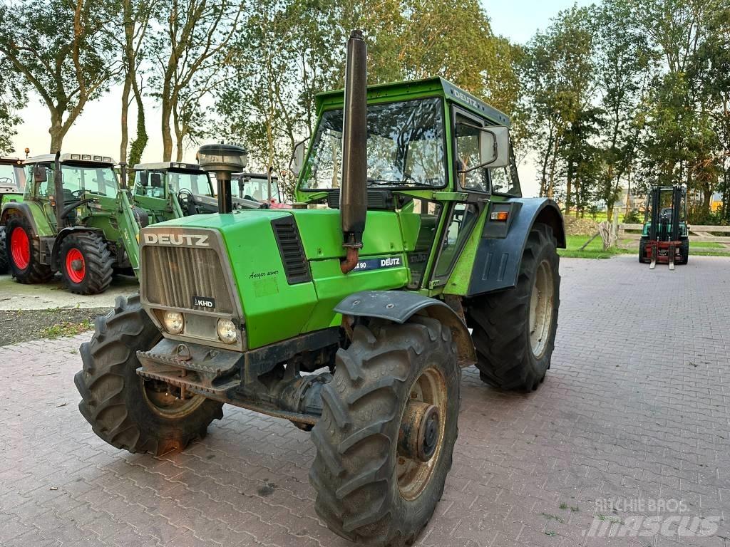 Deutz DX90 Трактори