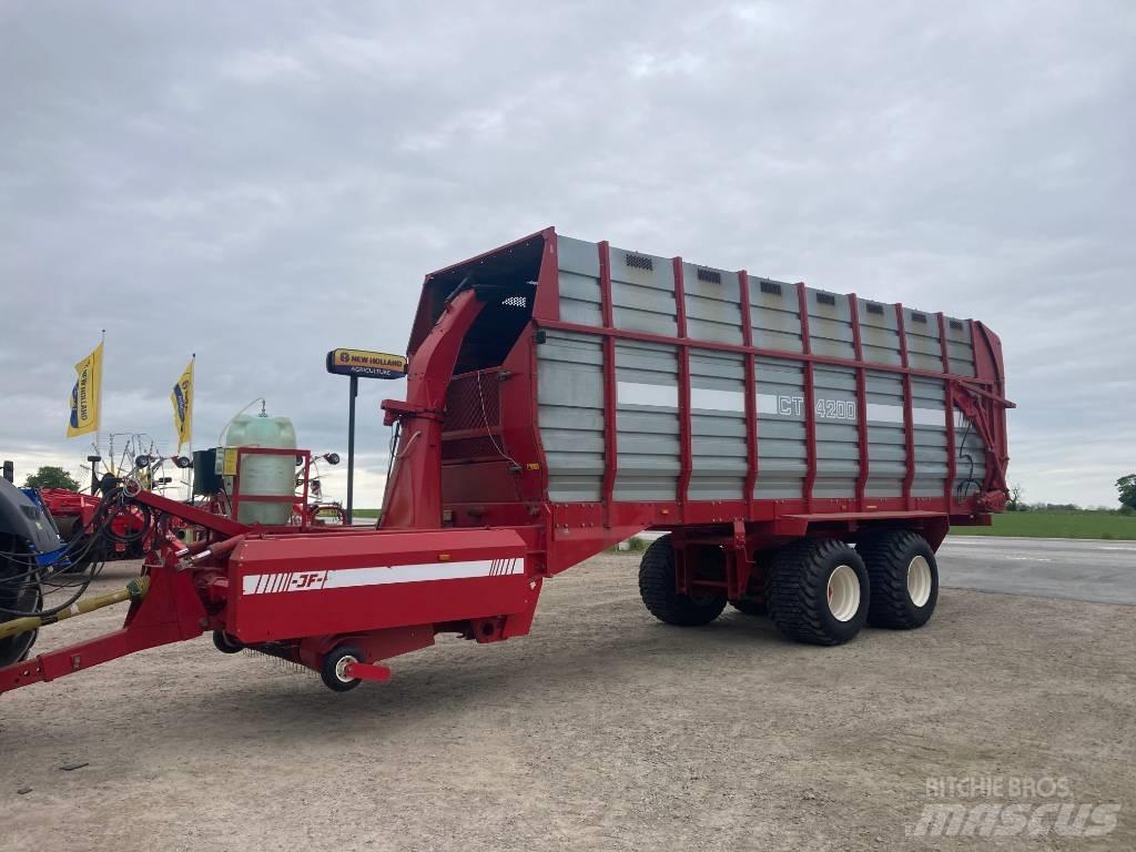 JF CT 4200 Самотаварещи ремаркета