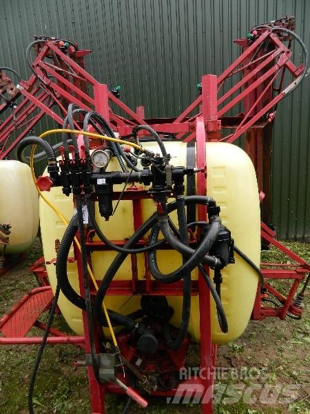 Hardi 600 Прикачни пръскачки
