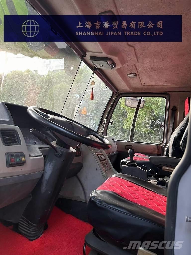 Zoomlion ZAT 2200 V Всъдеходни кранове
