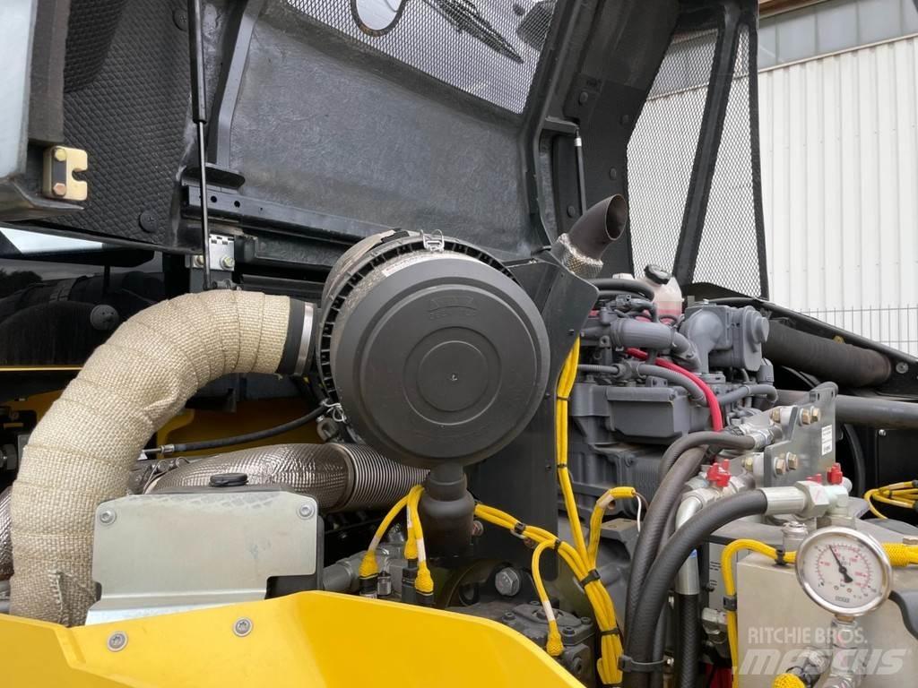Bomag BW 28 RH Пневматични гумени  ролки
