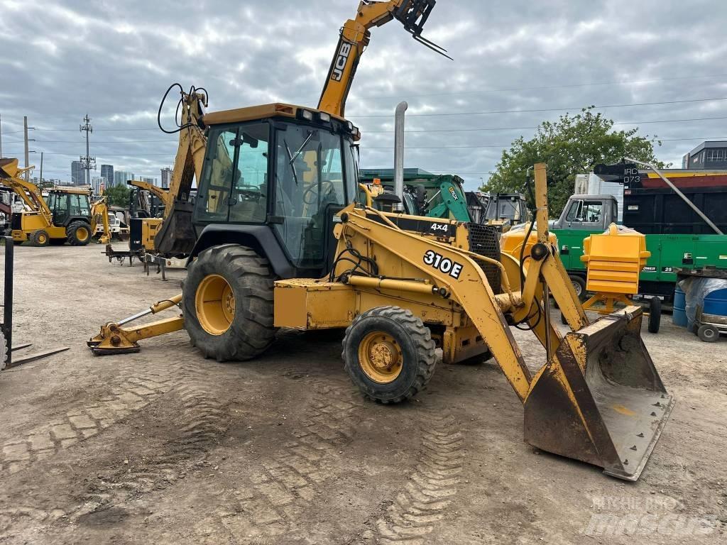 John Deere 310 E Товарач със заден ексватор