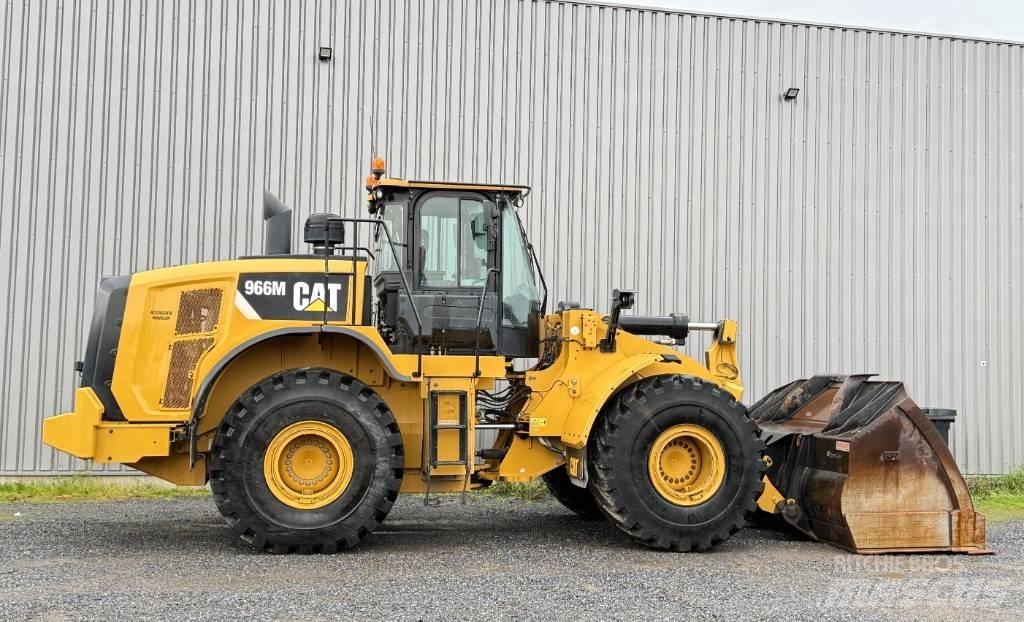 CAT 966 M Колесни товарачи
