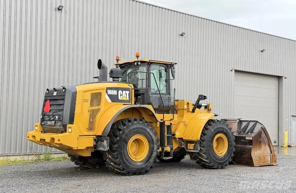 CAT 966 M Колесни товарачи