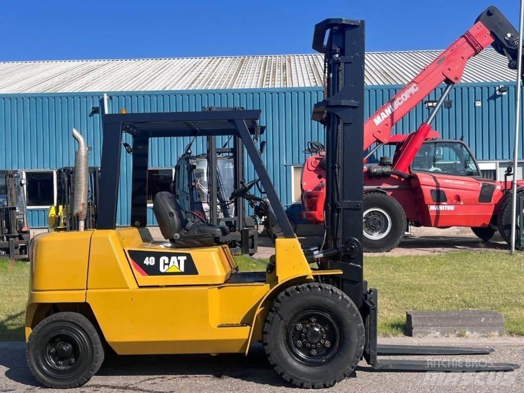 CAT DP40K2 Дизелови камиони
