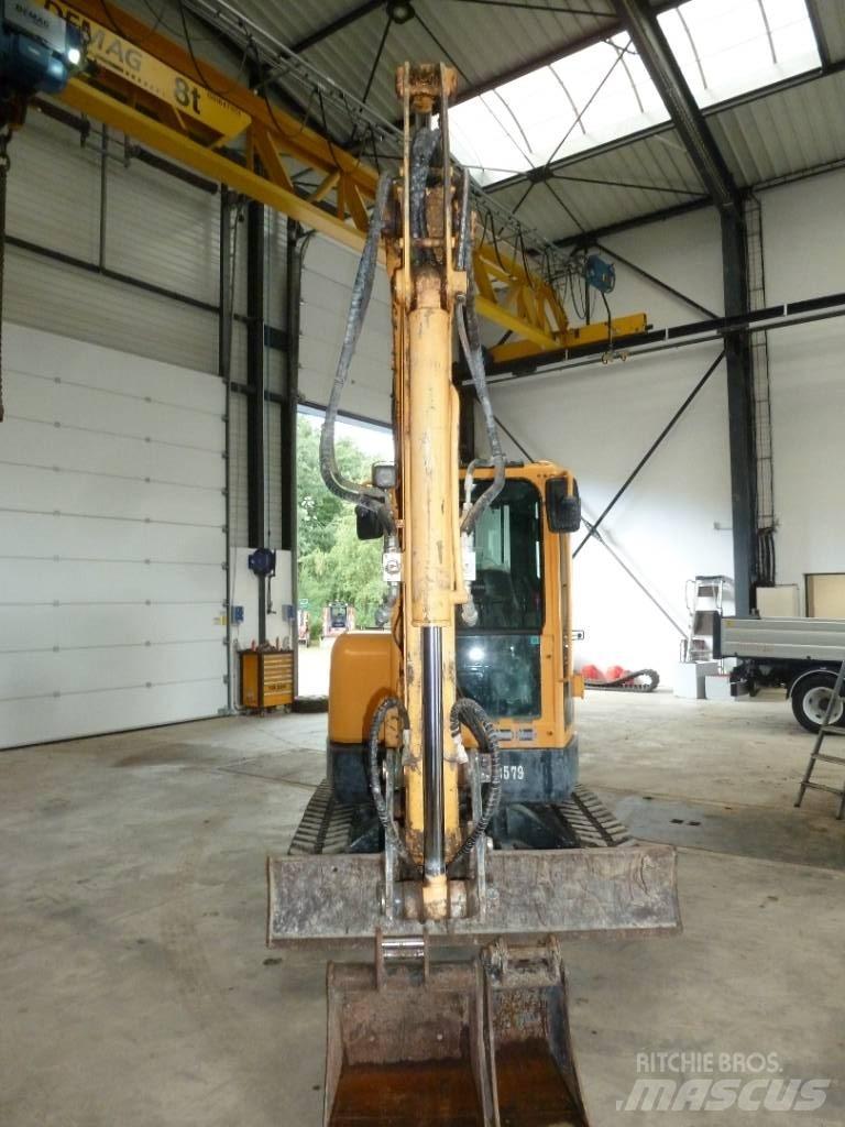 Hyundai R35Z-9 Мини екскаватори < 7 т