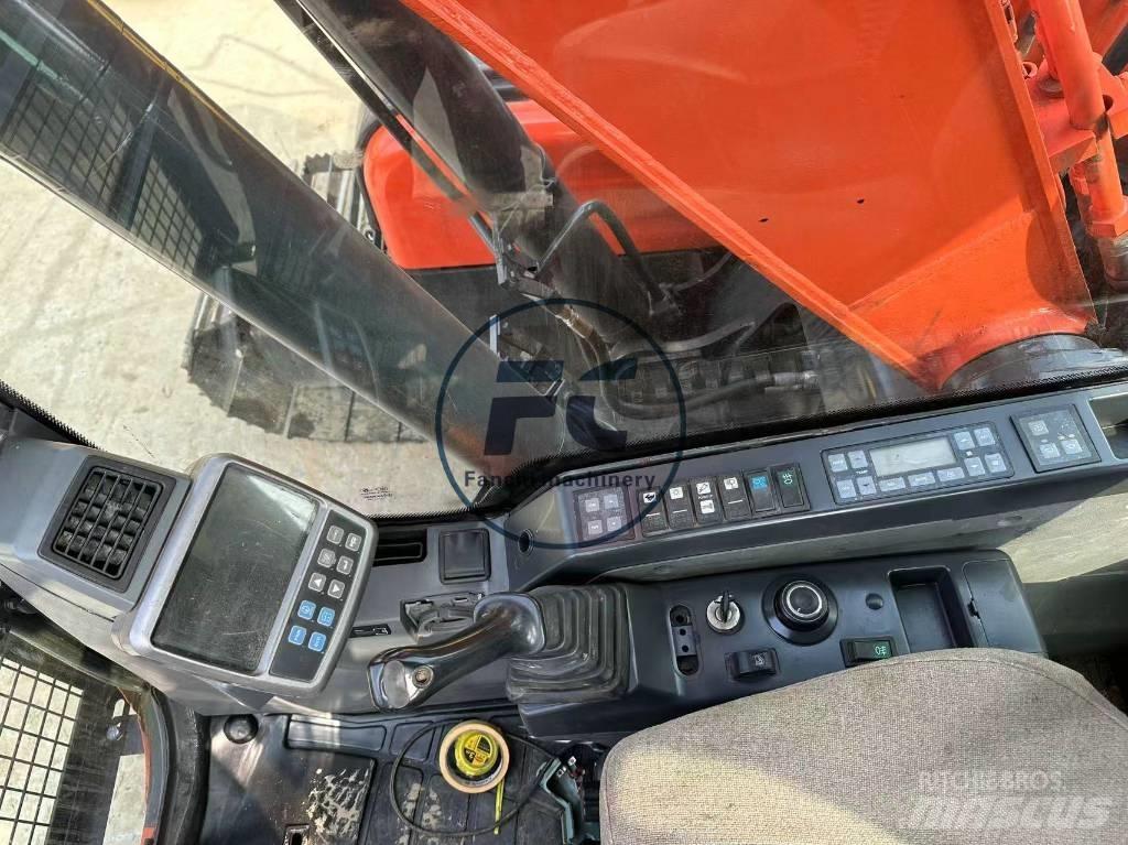 Doosan DX 140 Верижен екскаватор