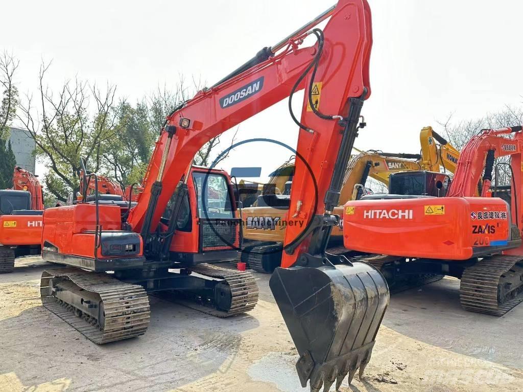 Doosan DX 140 Верижен екскаватор