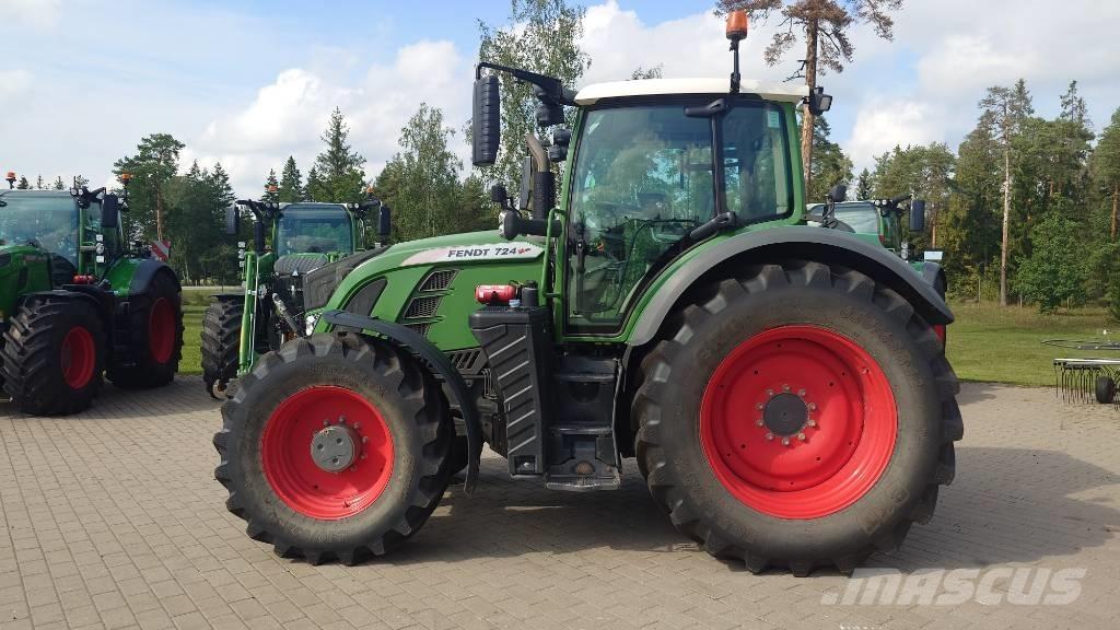 Fendt 724 Profi Plus Трактори