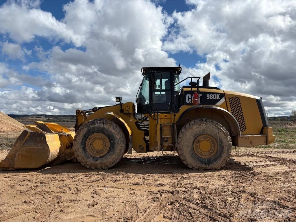 CAT 980 K Колесни товарачи