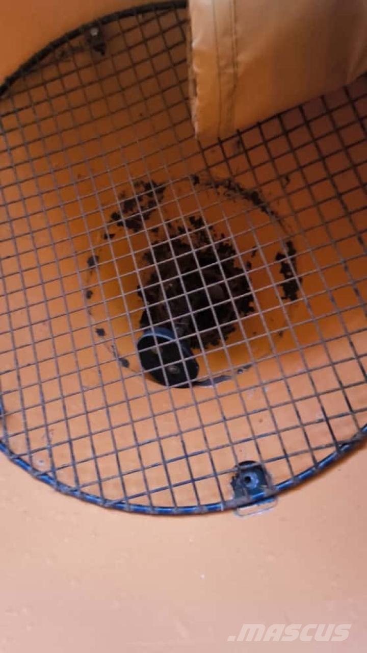 John Deere 3046R Компактни трактори