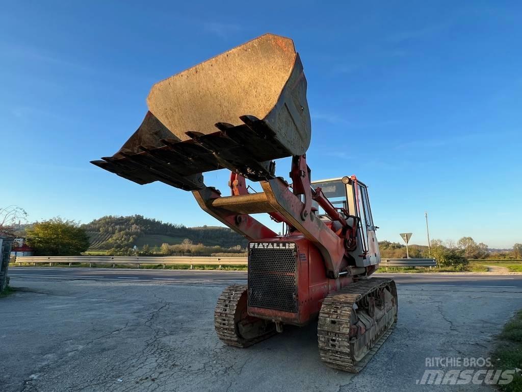 Fiat-Hitachi FL 14E Верижен товарач