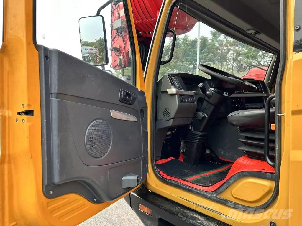 Sany STC1000T Всъдеходни кранове