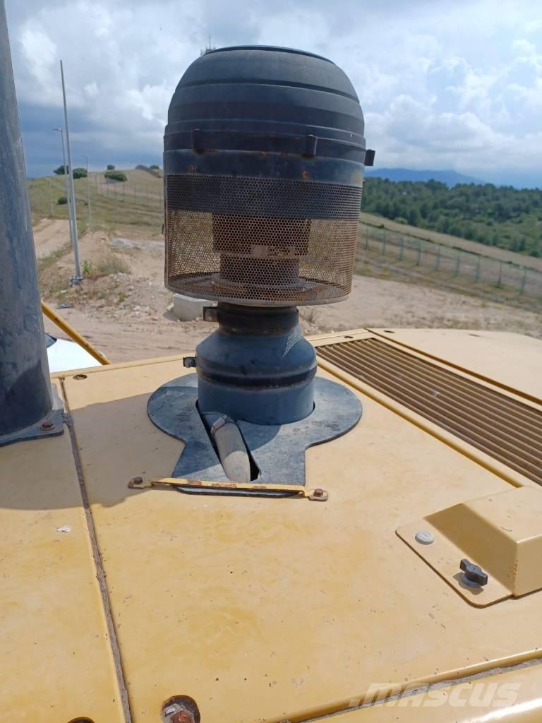 CAT 836 H Машини за опаковане на отпадъци