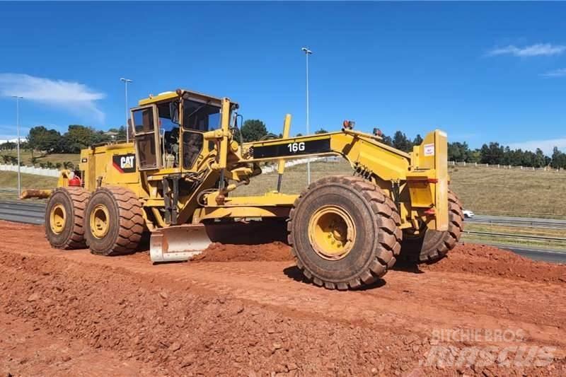CAT  16G Грейдери
