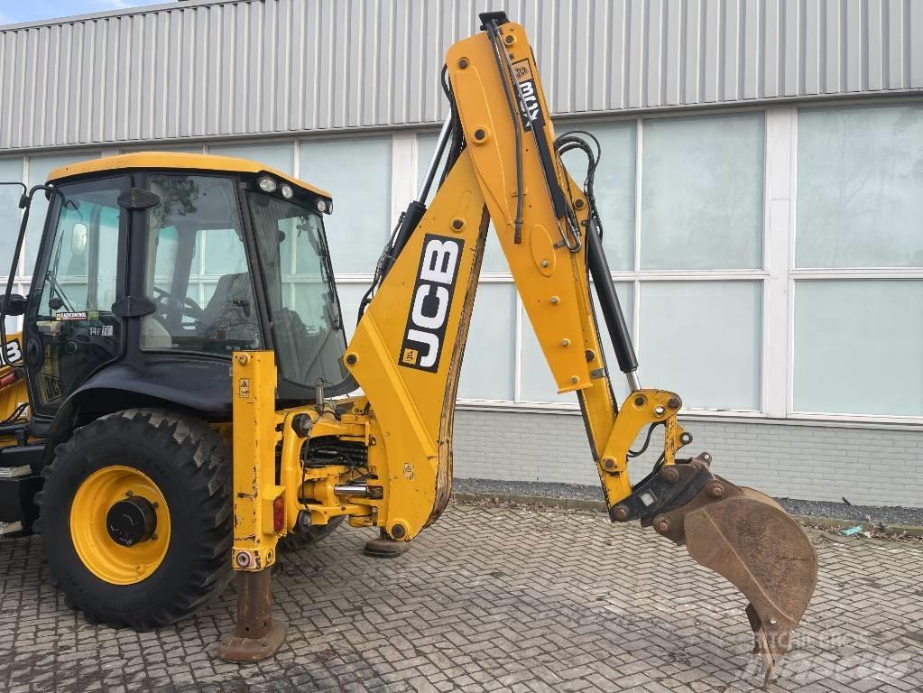 JCB 3 CX   2016   CE Товарач със заден ексватор